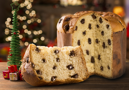 パネットーネ イタリアのクリスマスに欠かせない菓子パン ナポリの窯グルメブログ