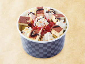 サプライズパフェ